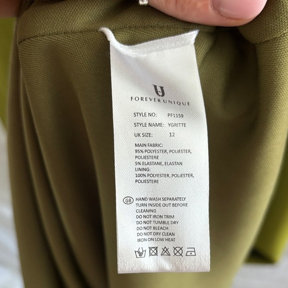 Forever unique One-Shoulder Green Maxi Dress - Picture 7 of 9